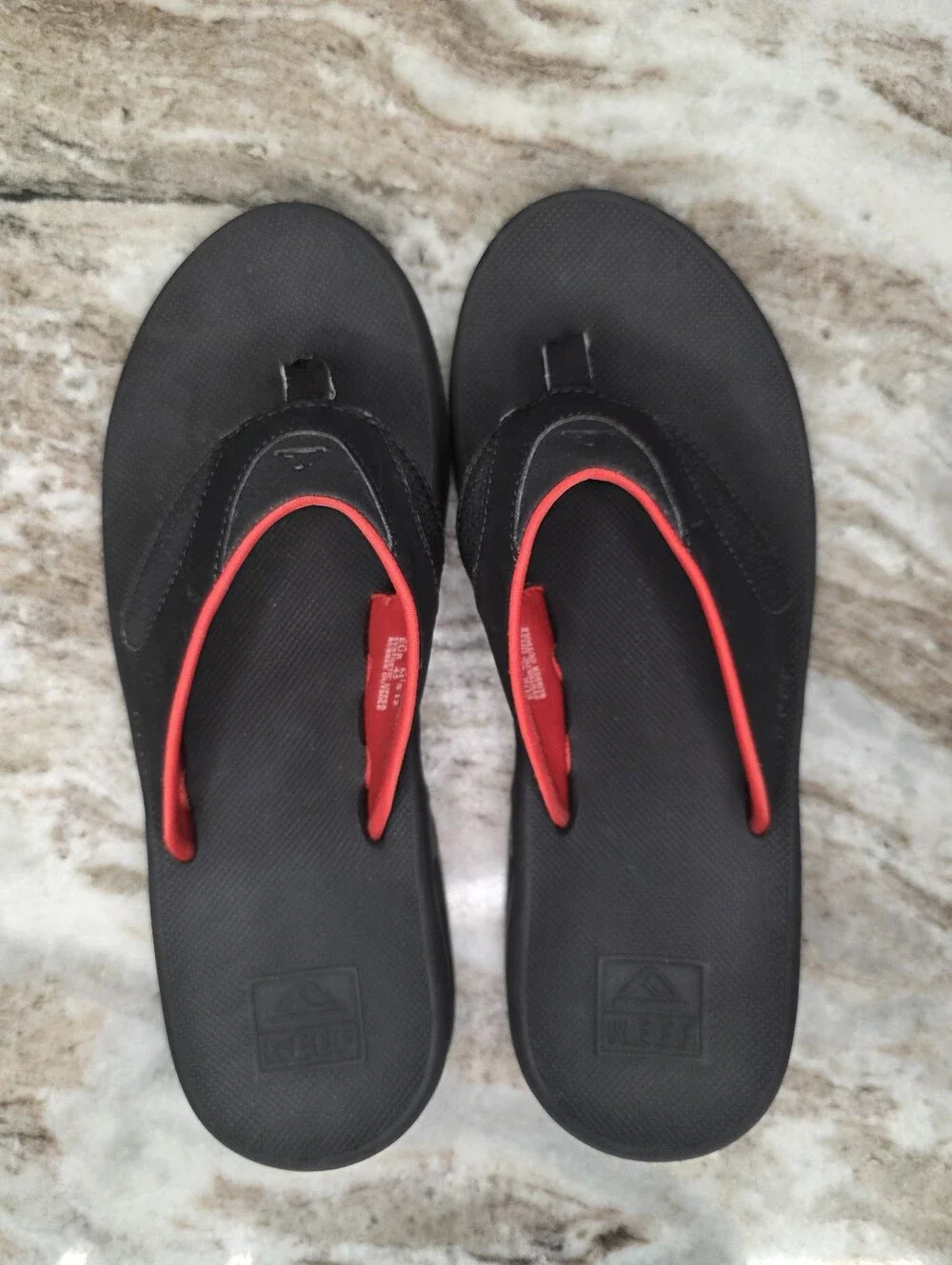 REEF Fanning Bottle Opener Flip Flops BLACK / Red Size 12
